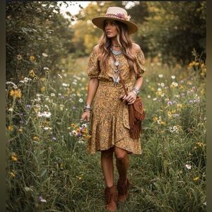 Crepe yellow floral dress H&M size cero  pit to pit 16”
34” waist